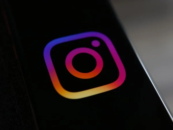 Instagram'ın Karanlık Modu nasıl açılır: Android
